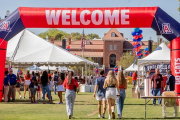 Univ. of Arizona, Homecoming tailgate